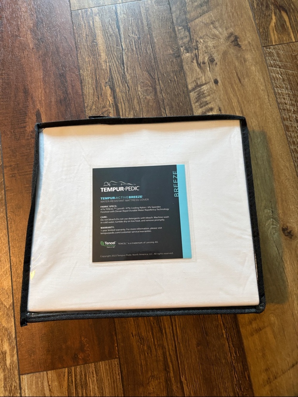 White Tempur-Active Breeze Mattress Cover - Breathable Protection